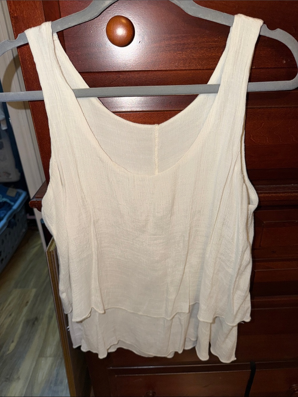 SHEIN Cream Layered Scoop Neck Tank Top